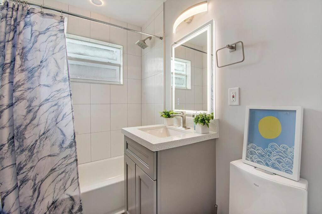 Modern Getaway Near The Beach With Room For A Boat West Palm Beach Eksteriør bilde